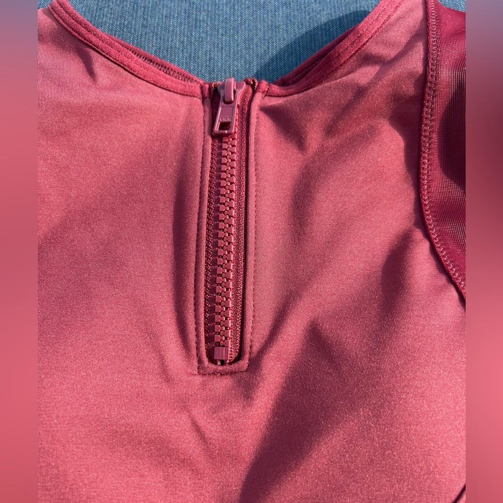 Fabletics Blade Zip Front High Impact Sport Bra - Picture 7 of 8